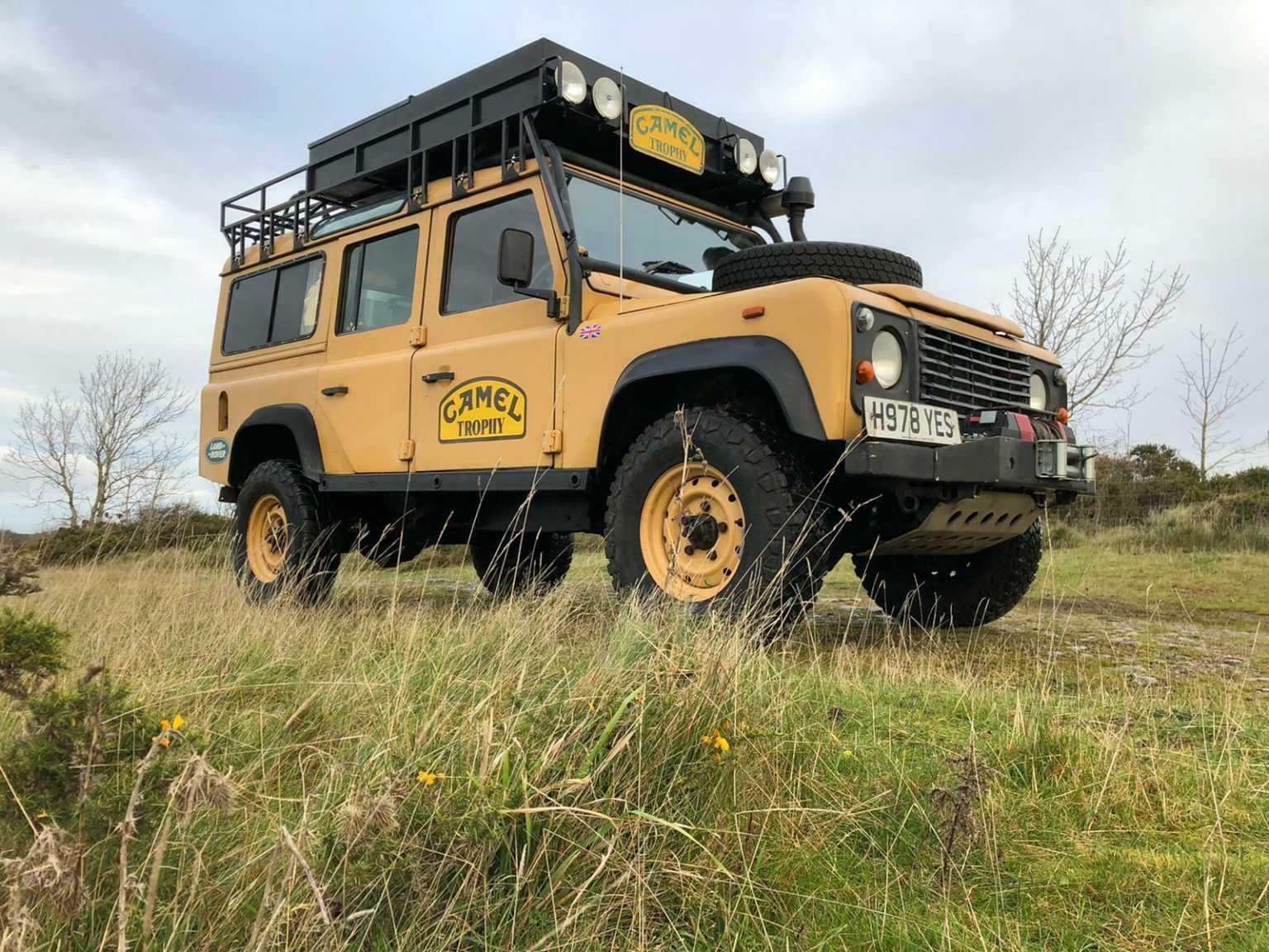 Mengenal Land Rover Defender Diesel, Tampang Tua Tenaga Muda